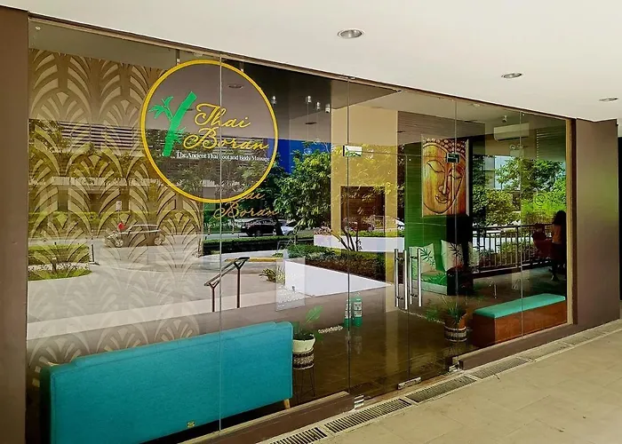 Apartment 3124t5 Avida Riala It Park Newly Furnished 50 Smart Tv *